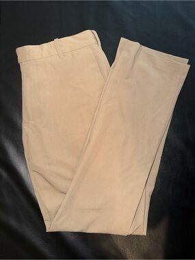 Van Heusen Men's Tan Chino Pants. 32x32